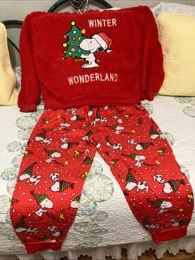 Peanuts  Snoopy PJ Set